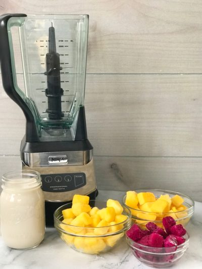 dragon fruit smoothie, dragon fruit smoothie recipe, dragon fruit recipe, easy smoothie recipe, smoothie, post-workout smoothie