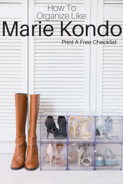 The best organizing tips from Marie Kondo! Print your FREE checklist to start organizing your home today. #MarieKondo #OrganizationTips #Organizing #Cleaning #NewYears