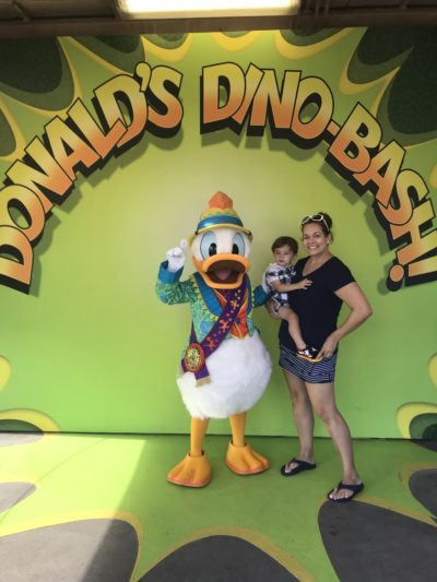 Disney World Characters, Introducing Your Toddler to Disney Characters, Disney Character Spots, Disney Character Meet and Greets, Disney World With Toddler Tips Disney World Characters, Introducing Your Toddler to Disney Characters, Disney Character Spots, Disney Character Meet and Greets, Disney World With Toddler Tips