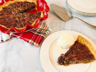Kahlua Chocolate Pecan Pie, Chocolate Pecan Pie, Pecan Pie Recipe, Holiday Dessert, Christmas Dessert Kahlua Chocolate Pecan Pie, Chocolate Pecan Pie, Pecan Pie Recipe, Holiday Dessert, Christmas Dessert