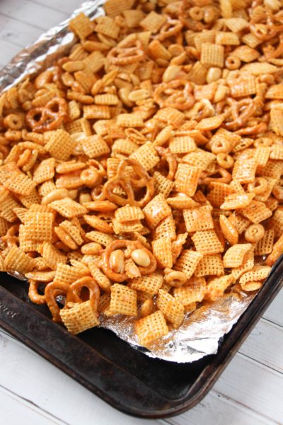 Crockpot Buffalo Chex Mix Recipe, Buffalo Chex Mix in the slow cooker, Tailgating Recipe, Snack Mix Recipe Crockpot Buffalo Chex Mix Recipe, Buffalo Chex Mix in the slow cooker, Tailgating Recipe, Snack Mix Recipe