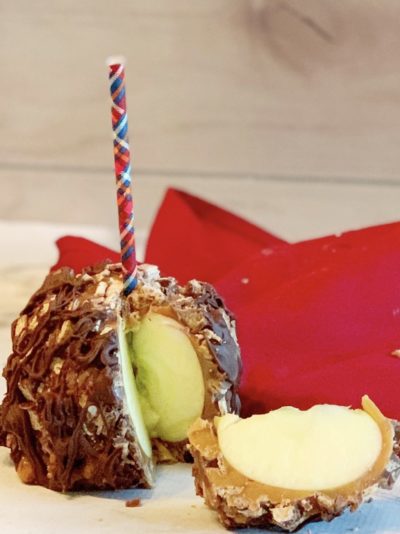 Caramel Apples With Candy, Peanut Caramel Apples, Candy Coated Caramel Apples, Candy Dipped Caramel Apples
