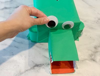 Alligator Face, Easy Alligator Valentines Day Box, Valentines Day Craft Alligator Face, Easy Alligator Valentines Day Box, Valentines Day Craft
