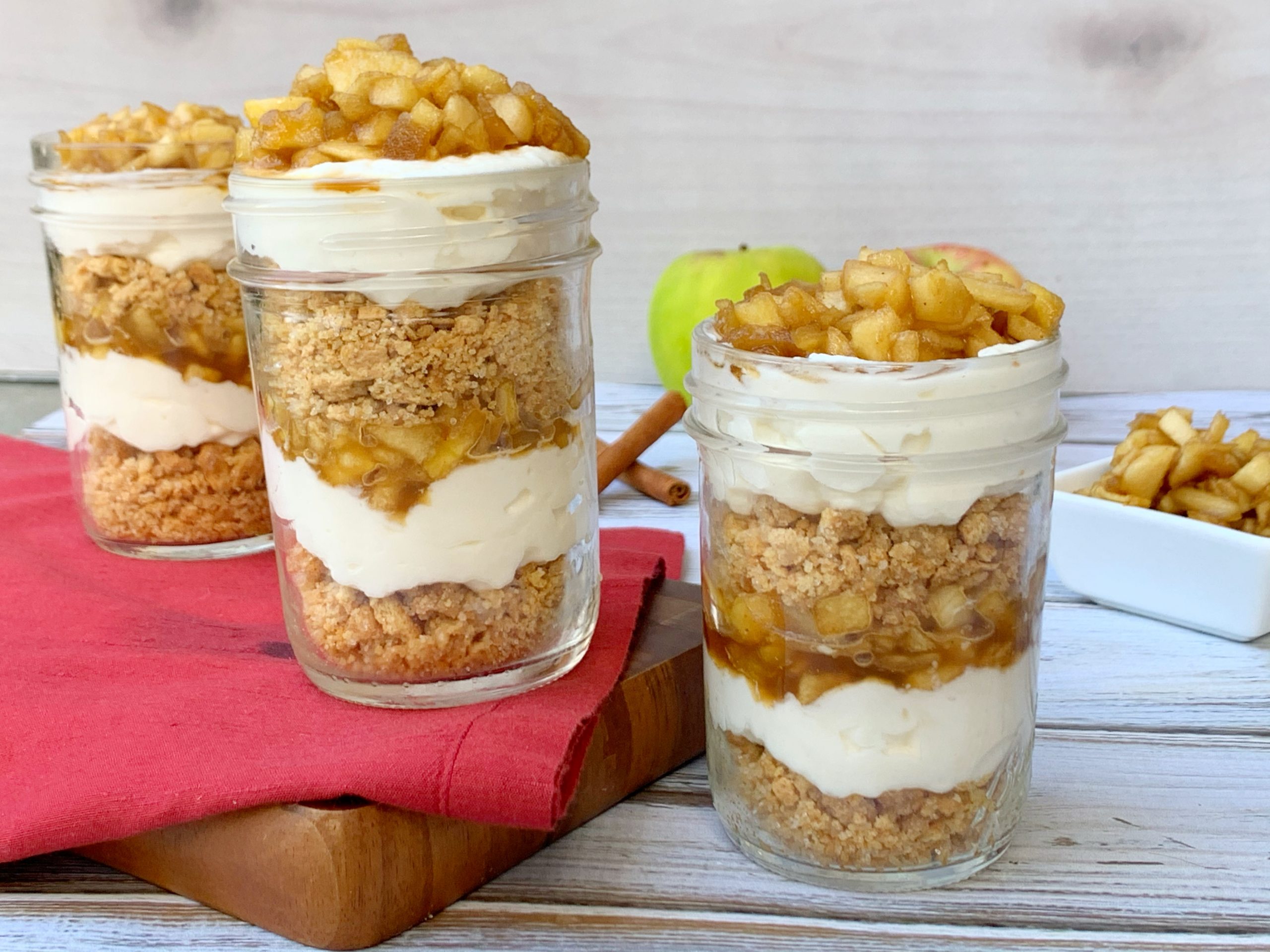 Easy Mini Apple Pie Trifle Recipe, How To Make Apple Pie Trifle, Single Serving Dessert
