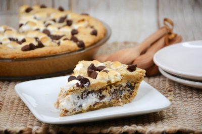 easy s'mores pie recipe with marshmallow fluff and graham cracker crust easy s'mores pie recipe with marshmallow fluff and graham cracker crust