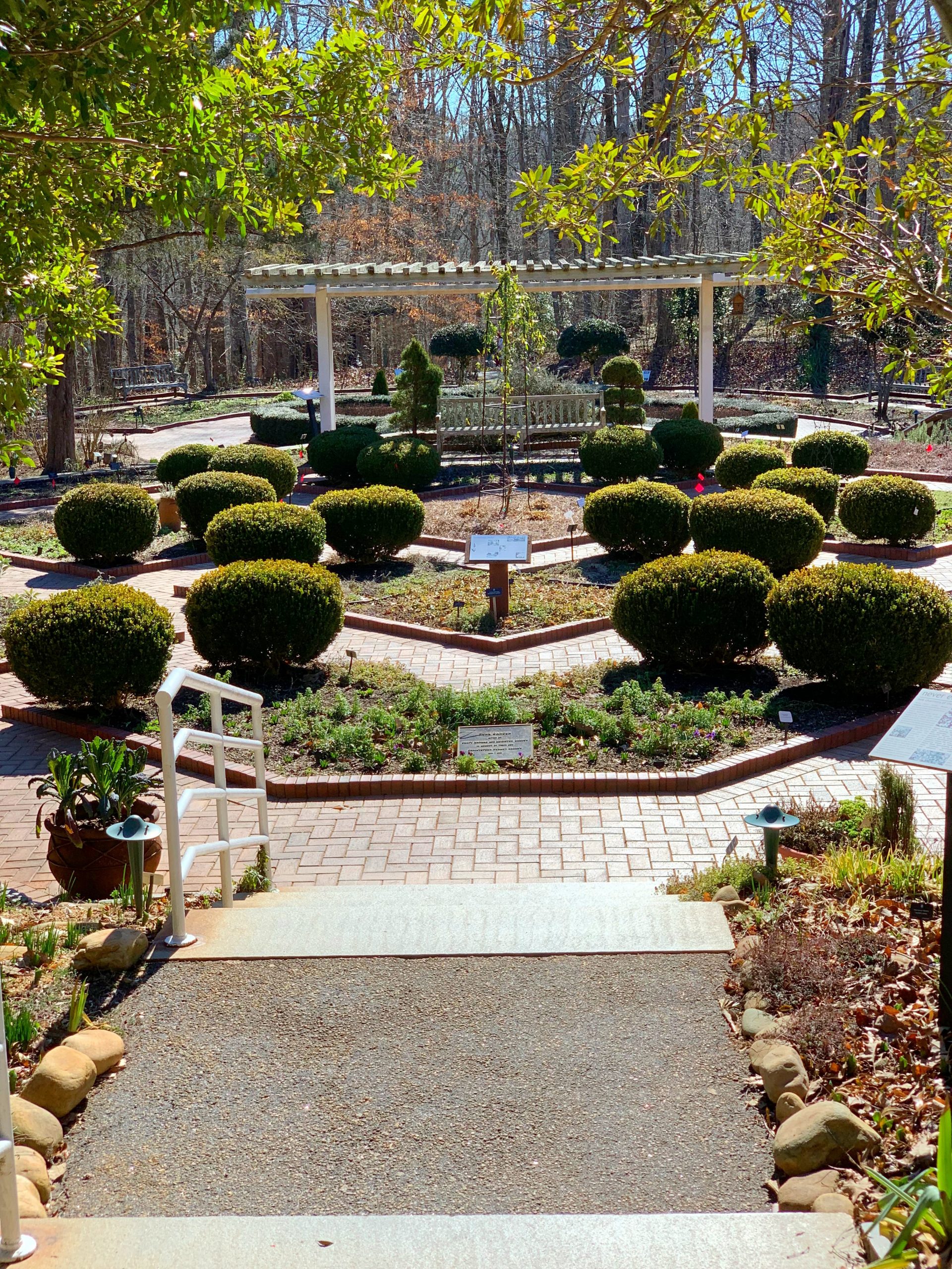 Botanical Garden of Georgia with kids